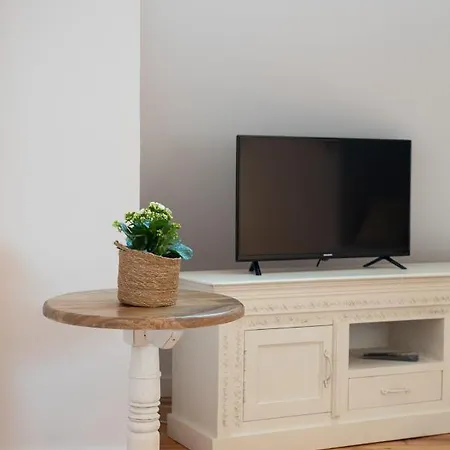 Апартаменты Le Grenier Cosy, T2 Classe Meuble De Tourisme Роде